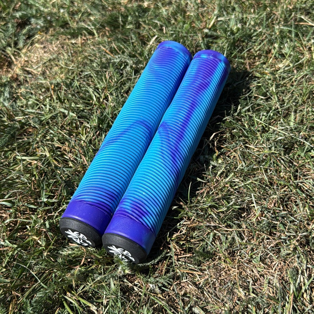 1 Pair of Grips (Blue & Purple)