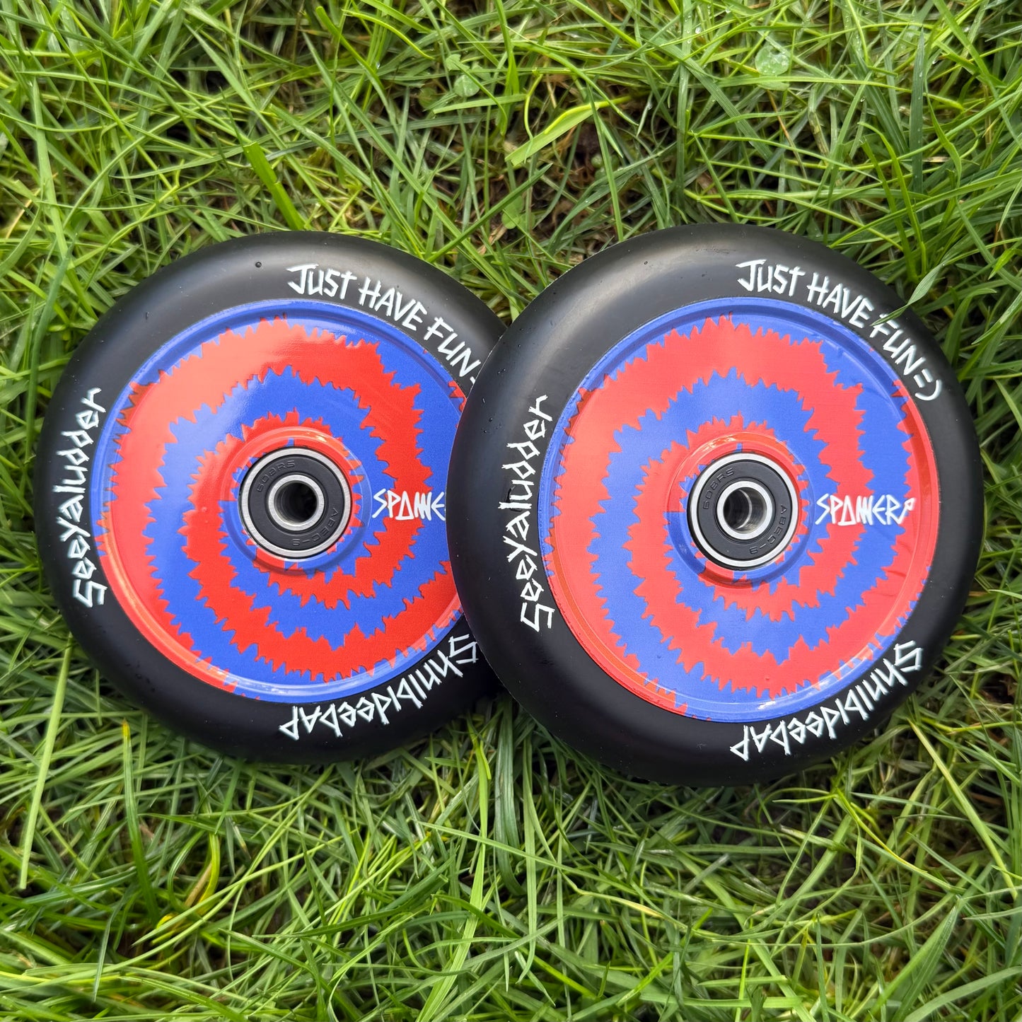 Red & Blue Spiral Wheels