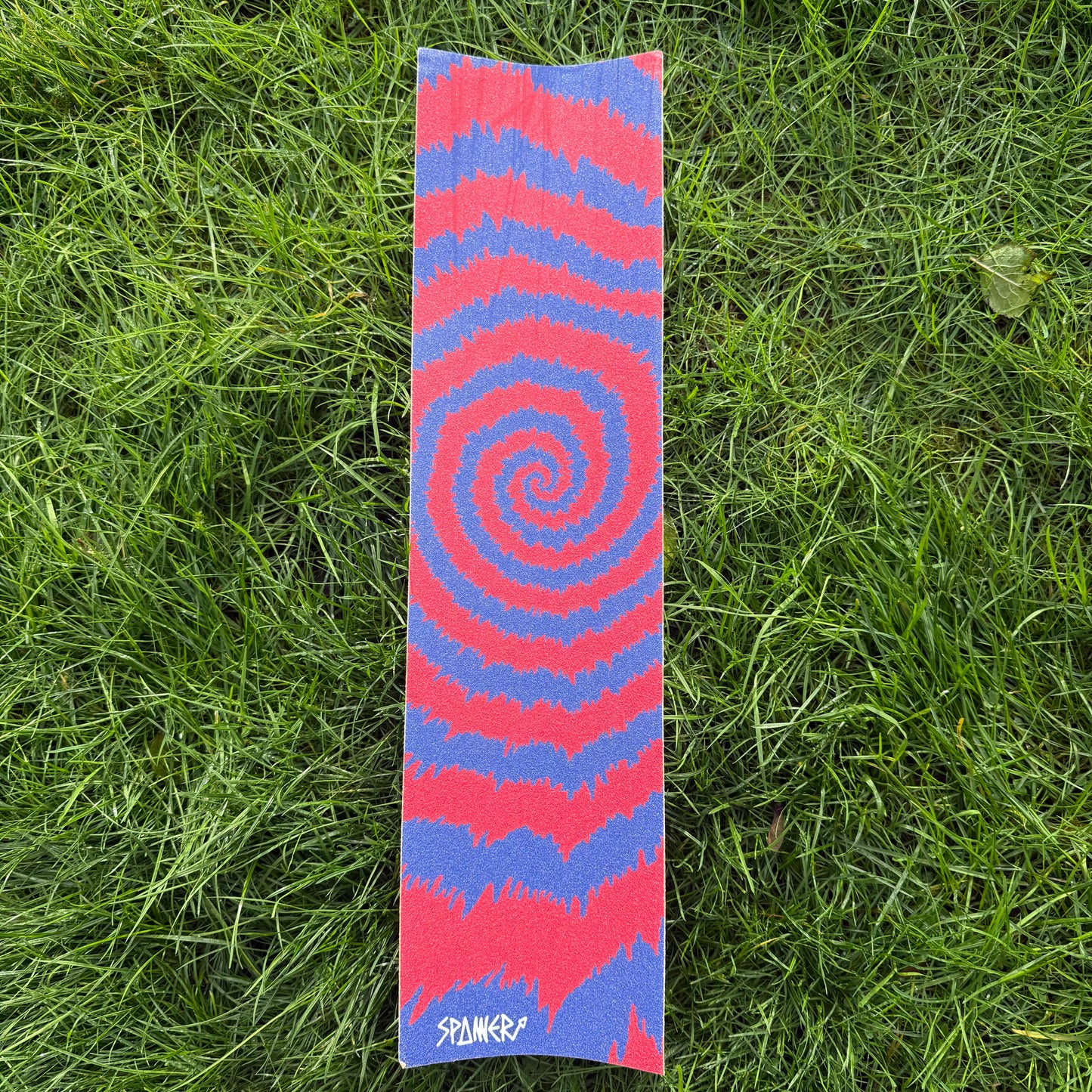 Spiral Red & Blue Griptape