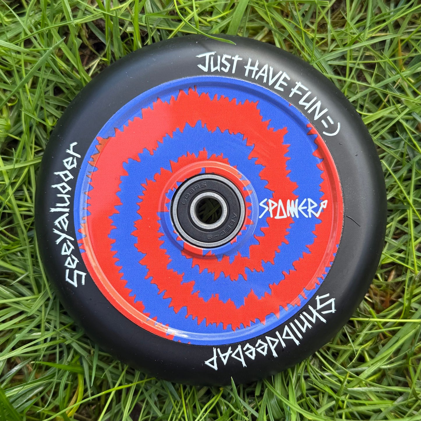 Red & Blue Spiral Wheels